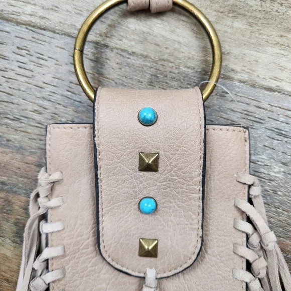 NWOT MUDD SOUTHWESTERN BOHEMIAN STUDDED FRINGED CROSSBODY BAG - Picture 4 of 8